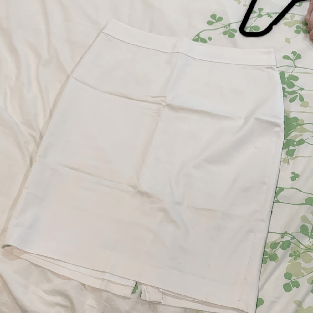 Ann Taylor white pencil skirt